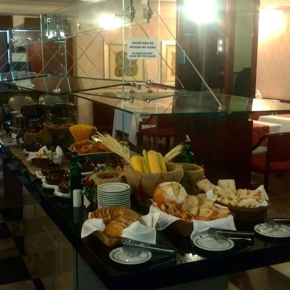 Alta Reggia Plaza Hotel 4*