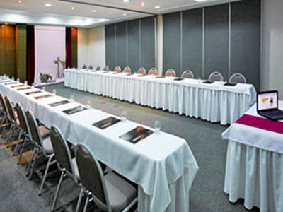 Alta Reggia Plaza Hotel 4*