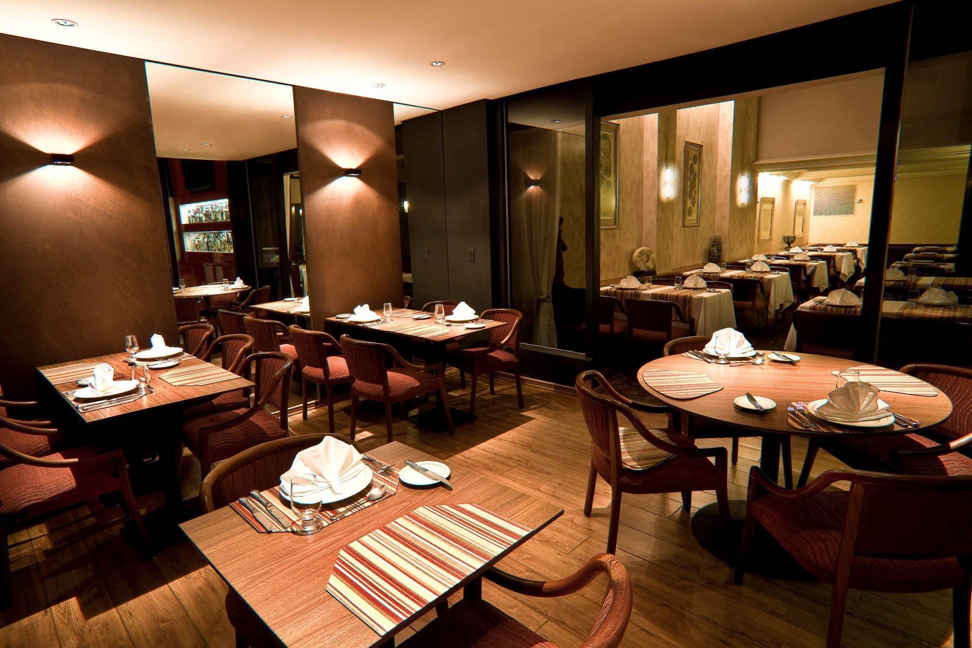 Alta Reggia Plaza Hotel 4*